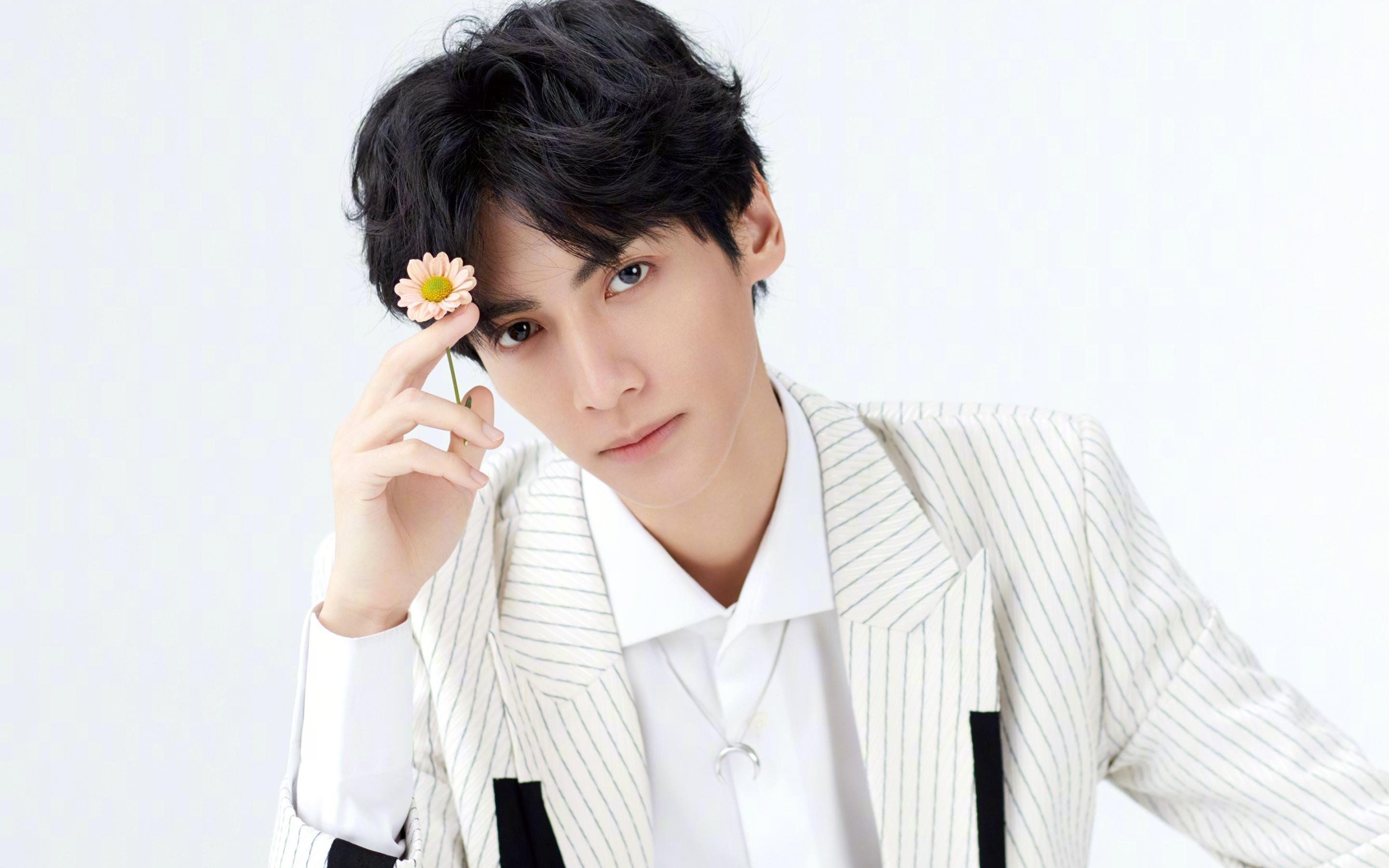 巴萨举办公益赛,捐赠善款支持青少年,巴萨或获5亿欧赞助