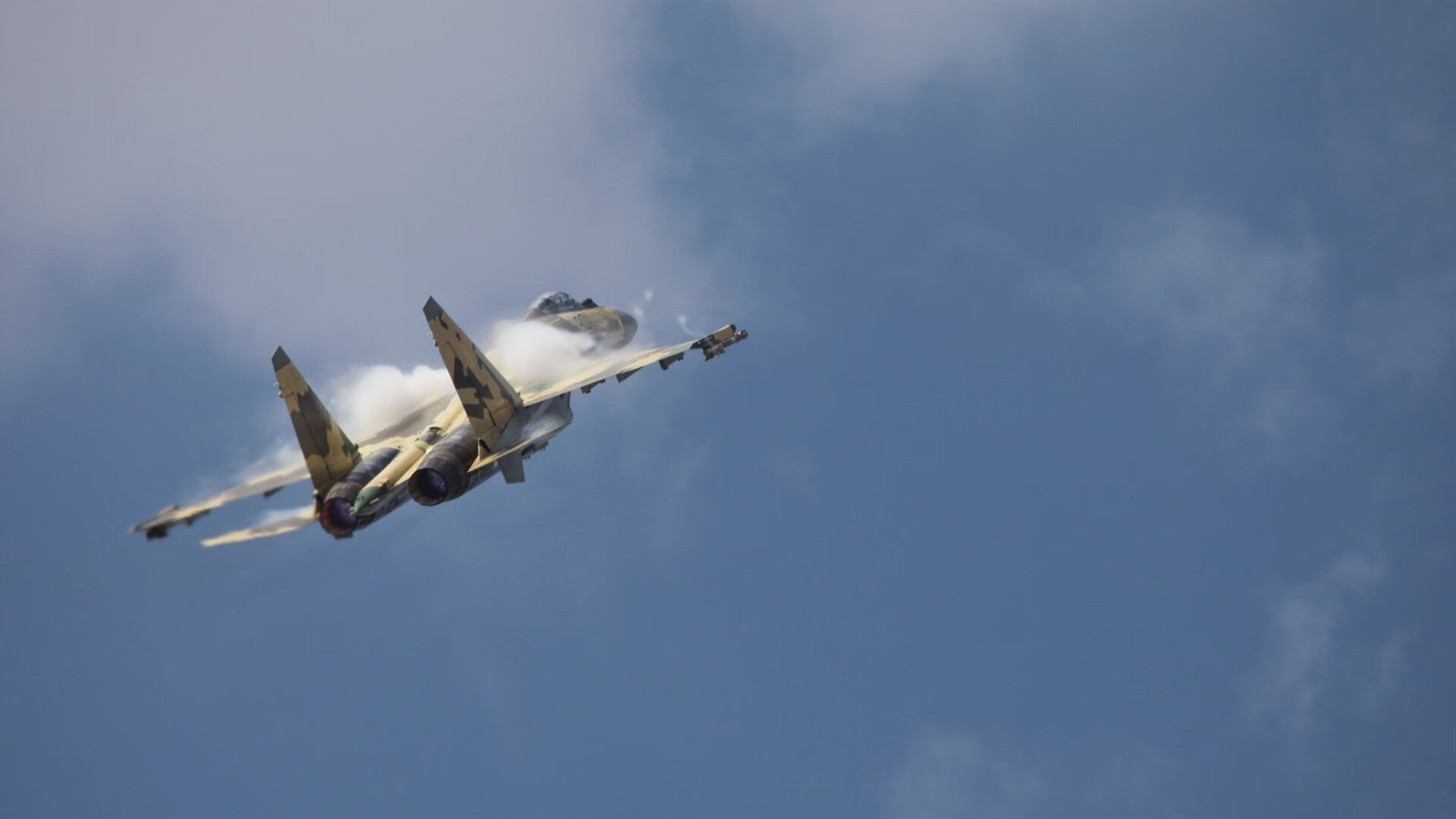 袋鼠队中场球员的突破能力强,能有效带动全队进攻,袋鼠battle