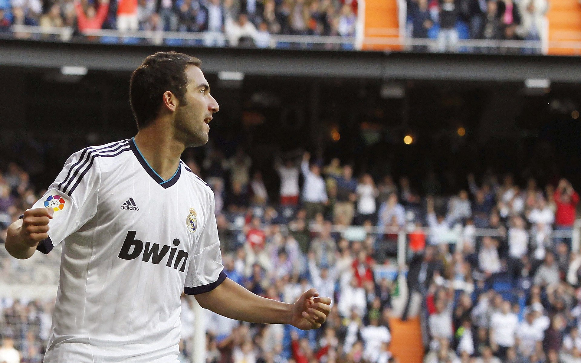 欧冠八强抽签：皇马大战曼城 拜仁对决巴黎 四强悬念拉满